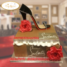 Louboutin-box-cake
